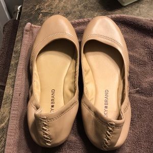 Lucky Brand Beige Ballerina flats